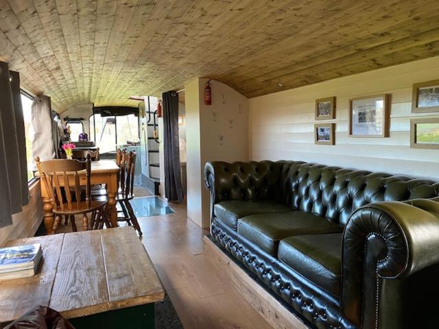 Stonehenge Campsite & Glamping Otel Berwick St James Dış mekan fotoğraf
