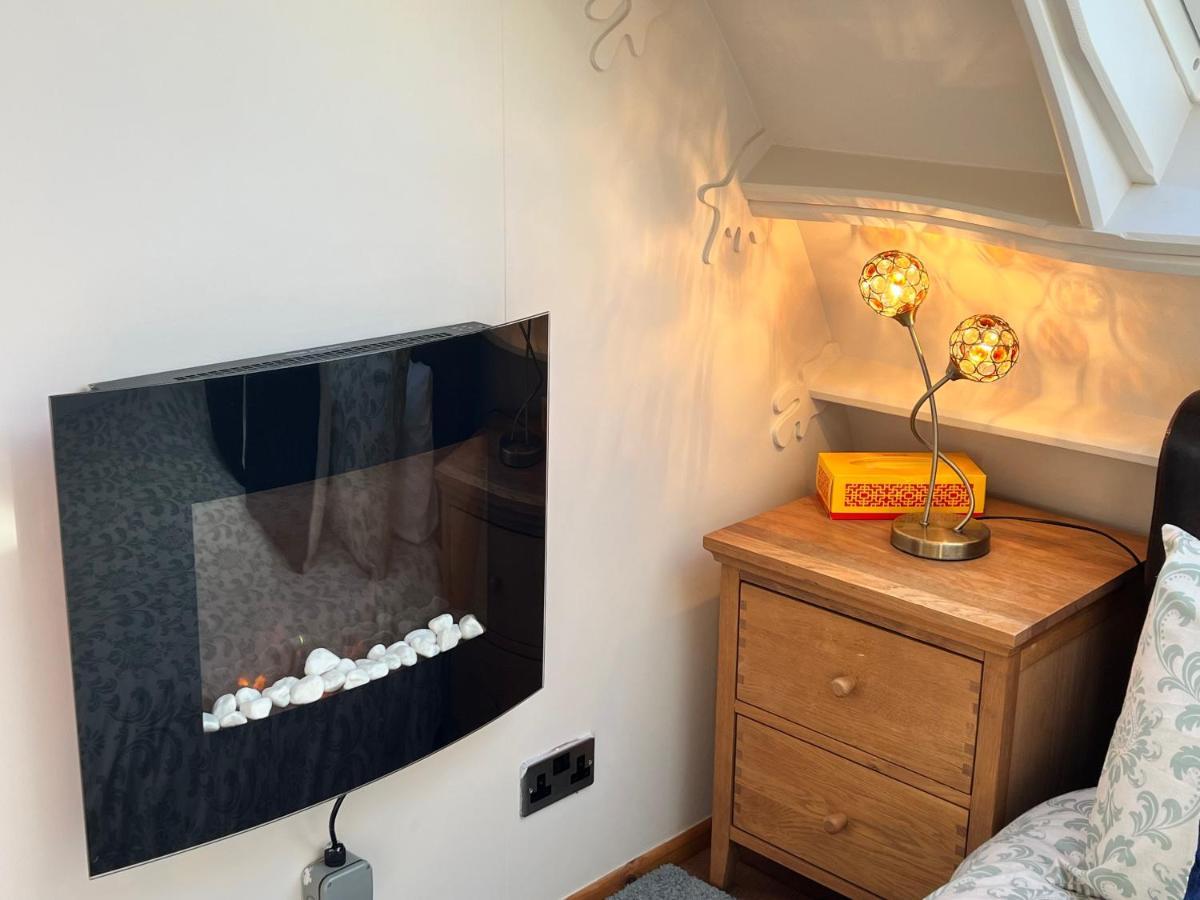 Stonehenge Campsite & Glamping Otel Berwick St James Dış mekan fotoğraf
