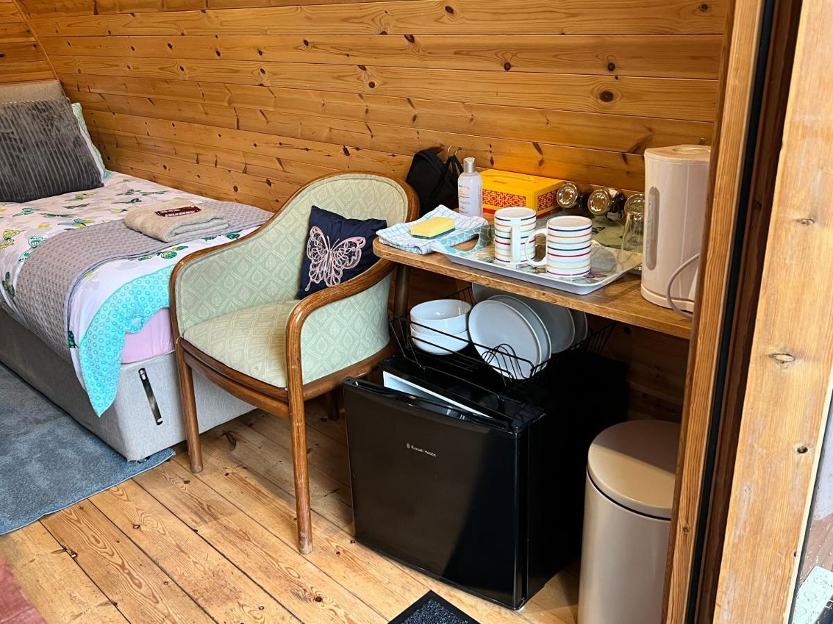 Stonehenge Campsite & Glamping Otel Berwick St James Dış mekan fotoğraf