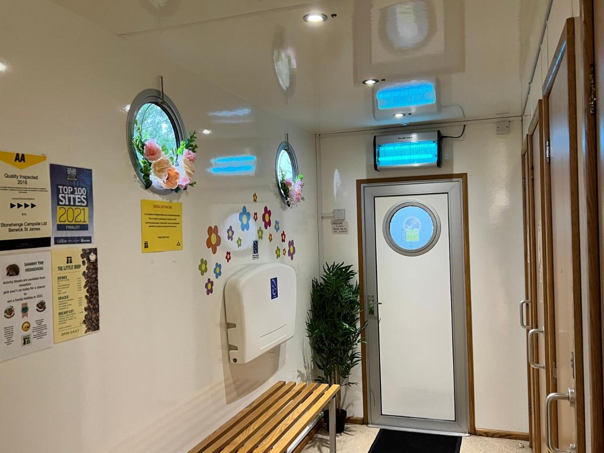 Stonehenge Campsite & Glamping Otel Berwick St James Dış mekan fotoğraf
