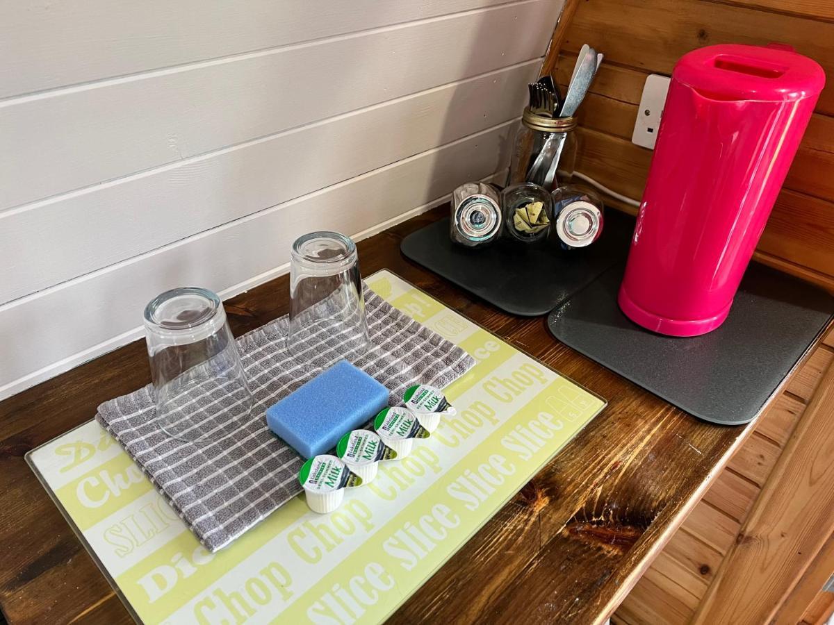 Stonehenge Campsite & Glamping Otel Berwick St James Dış mekan fotoğraf